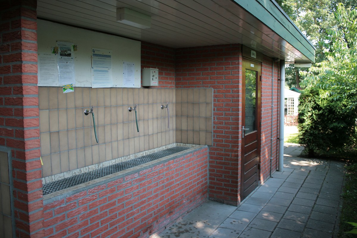 De buitenwasplaats