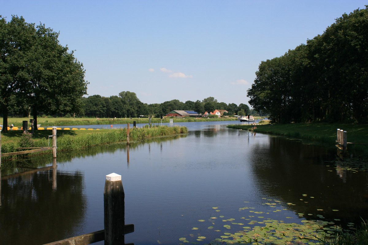 De Vecht bij de stuw